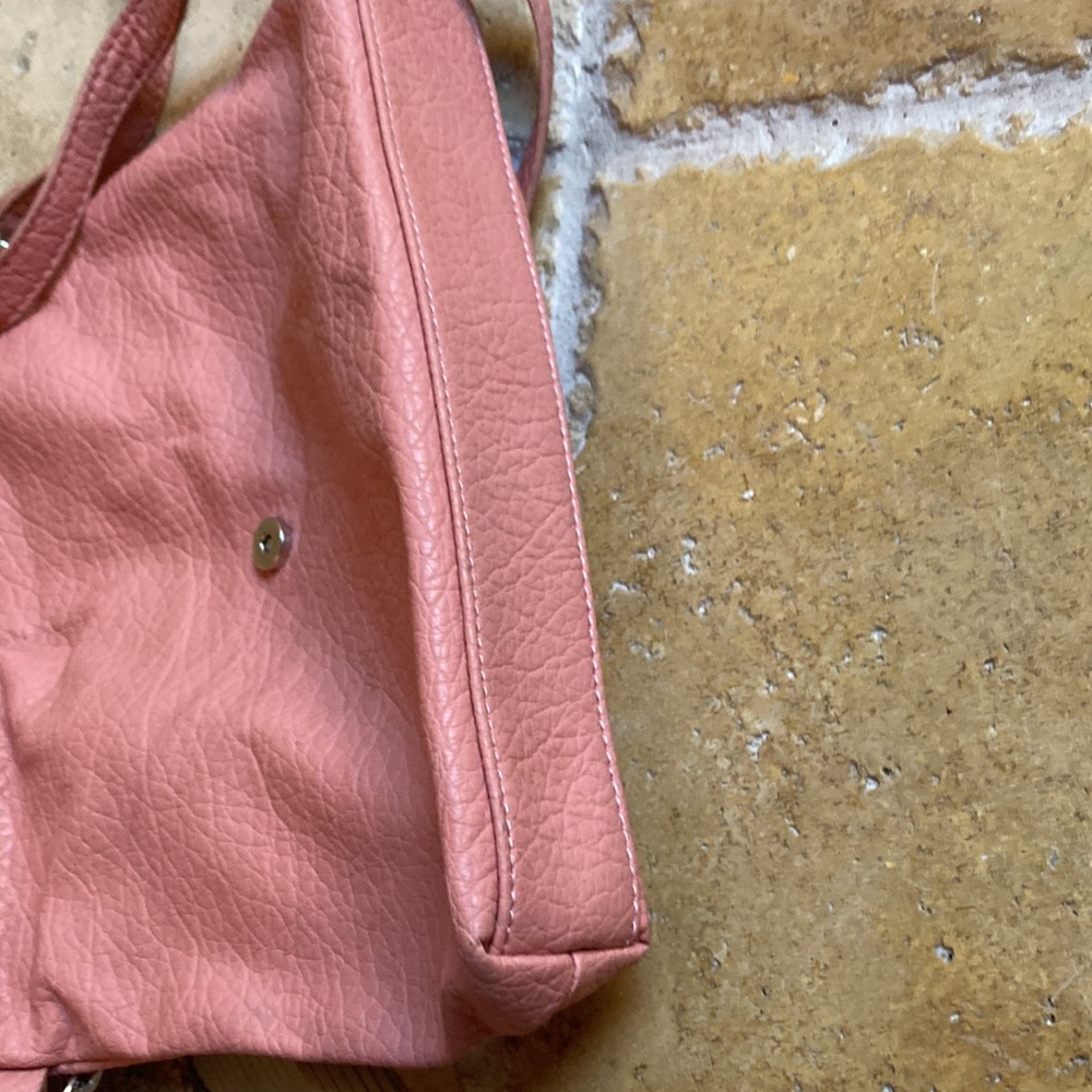 💵3 for $20✅Nine West peach colored handbag purse - Picture 7 of 10